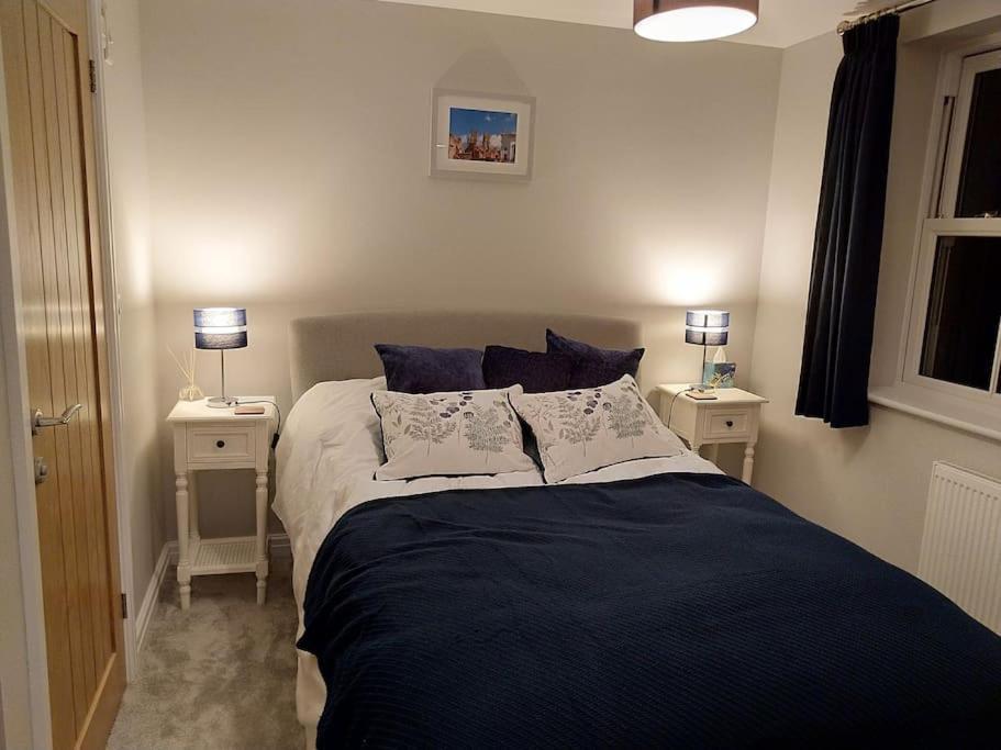 3 Bedroom Townhouse, Free Parking 约克 外观 照片