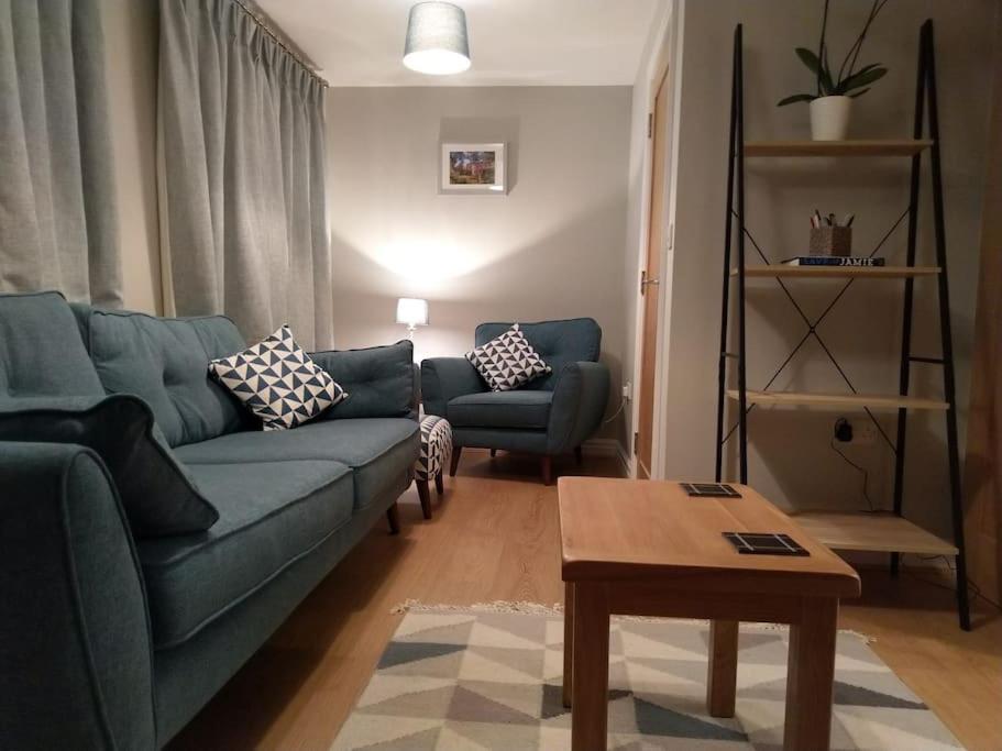 3 Bedroom Townhouse, Free Parking 约克 外观 照片