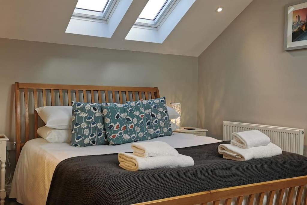 3 Bedroom Townhouse, Free Parking 约克 外观 照片